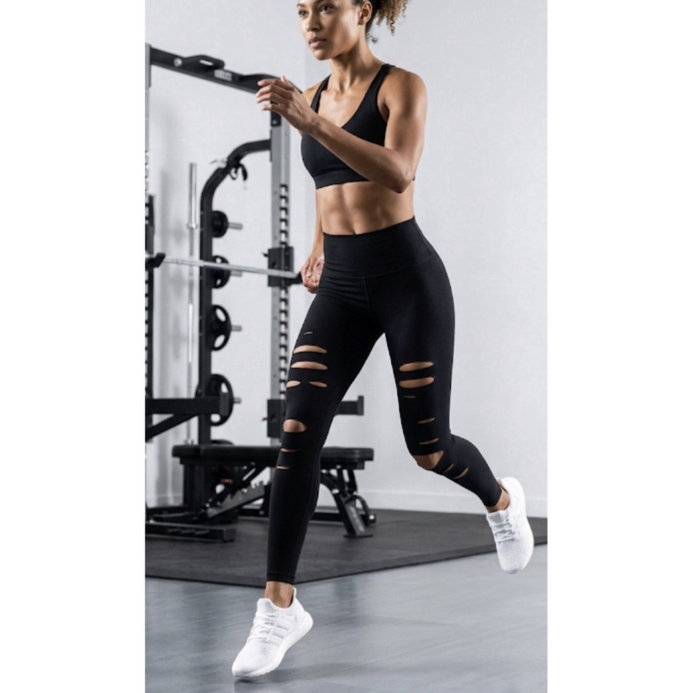 ALO YOGA High Rise Ripped‎ Warrior Leggings Women's xS Black Full Length
